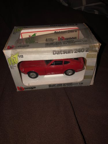 VINTAGE #113 Burago Datsun 240 Z Red 1/24 bburago Die Cast Nissan 240Z