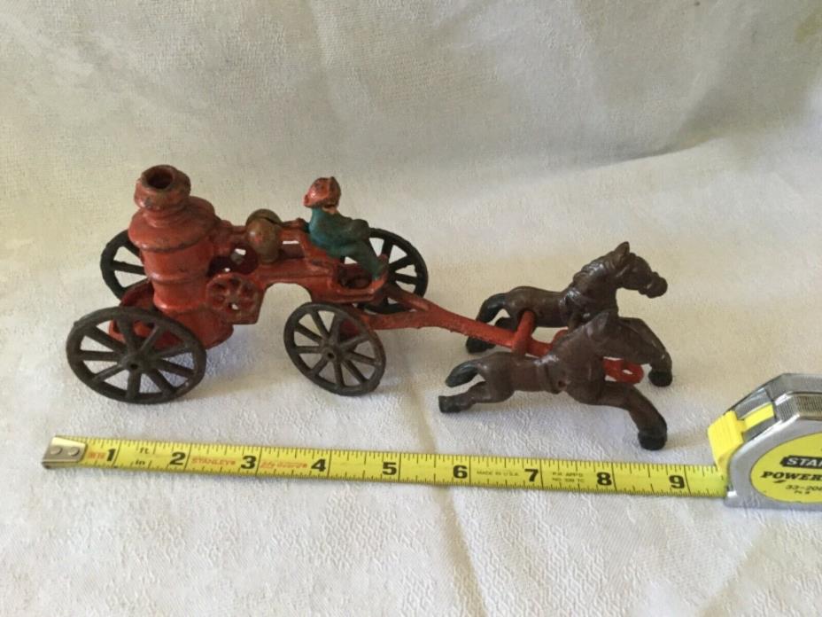 VINTAGE FIREMAN CAST IRON TOY HORSE DRAWN FIRE ENGINE TRUCK CARRIAGE WAGON 2 pc