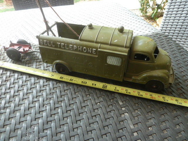 VINTAGE HUBLEY #504 - 1951 FORD BELL TELEPHONE TRUCK & ACCESSORIES LANCASTER PA