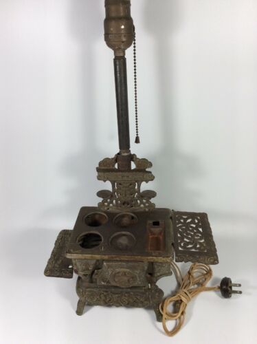 VINTAGE SALESMAN SAMPLE PERFECTION MINI CAST IRON STOVE LAMP CONVERTED