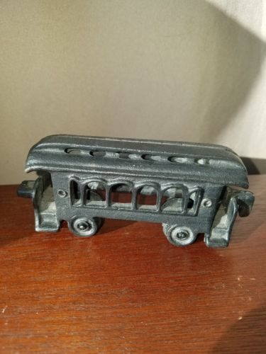 Vintage Cast Iron Train  Passenger Car JM103. Black.
