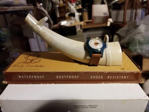 Davy Crockett 1950s TV cowboy western character watch with horn MINT IN BOX