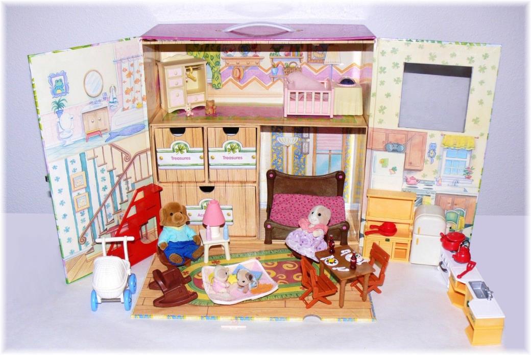 Calico Critters Carry & Play Case Figures, Accessories