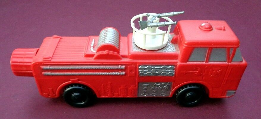 1960s SOAKY SPEED TOY FIRE ENGINE Water Cannon Truck Bubble Bath Container
