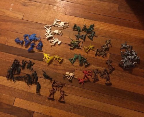 Over 50 Vintage Plastic Men/Action Figures, Army, Caveman, Indian Medieval