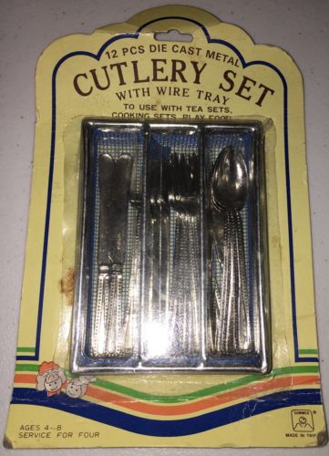 New Unopened 12 Pc Vintage Die Cast Metal Cutlery Set In Mesh Tray