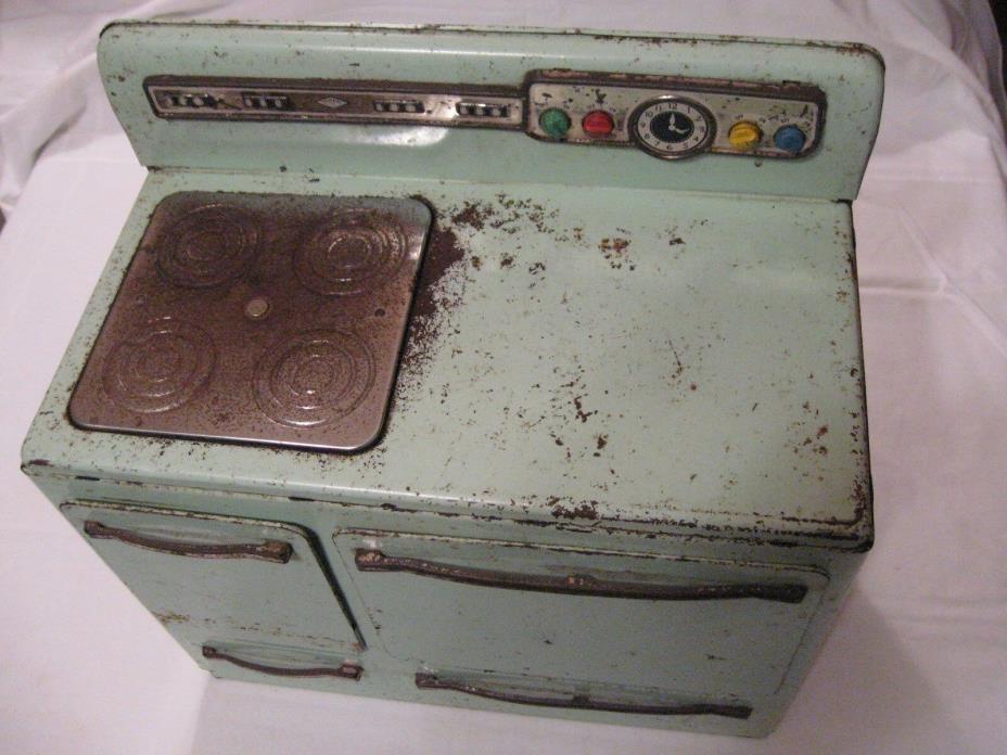 Lg. Vintage Child's Wolverine Stove/ Oven, Lt. Turquoise Color 1950's Heats Up!