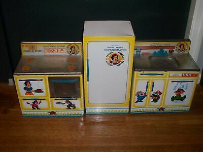Vintage Wolverine Disney Characters Tin Toy Kitchen