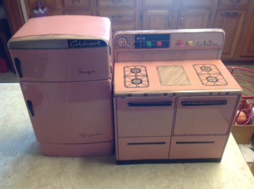 Vintage Pink Tin Toy Stove And Refridgerator