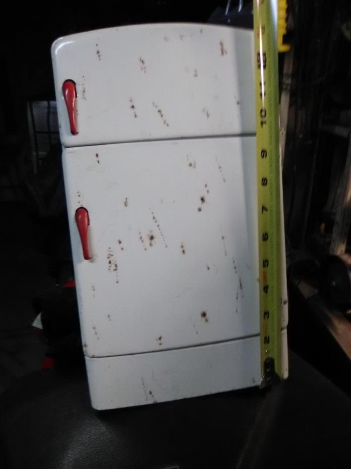 Wolverine Toy Refrigerator 1950s Made Of Tin Children Kitchen Vintage 13