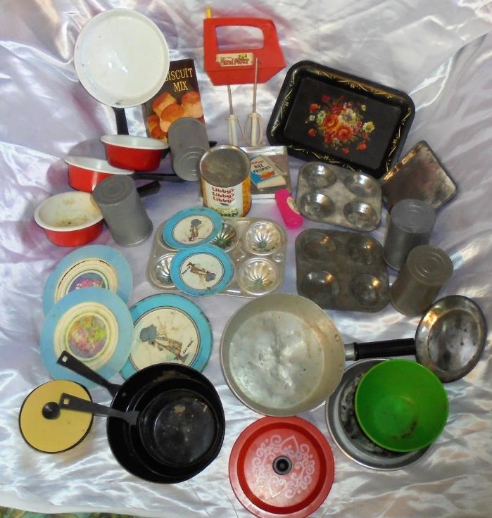 Vintage Lot Child's Aluminum Tin Toy Play Kitchen Dish Bake Utensils Cookware