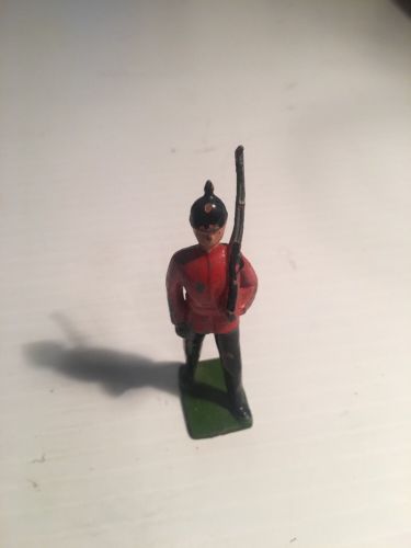 William Britains Toy Soldier Rifelmen Painted Lead