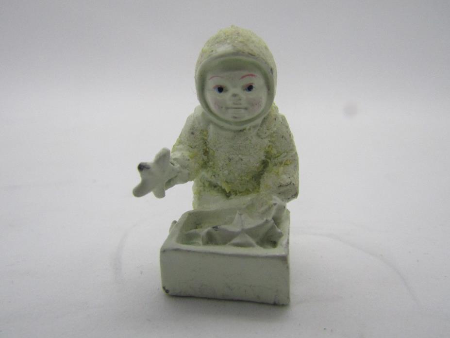 Vintage Lead Cast Baby in Snowsuit with Stars #D56 White 1.25