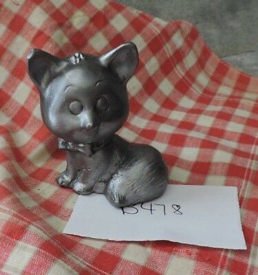 Vintage Lead Cast Kitty Cat Figure Paperweigh