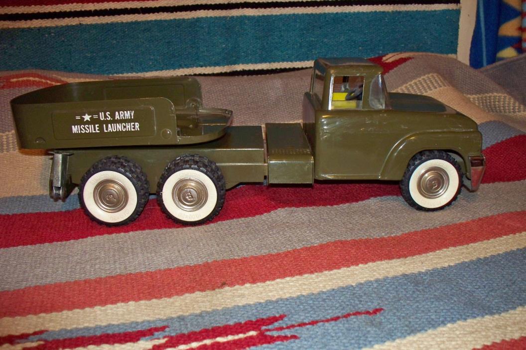 Structo Pressed Steel  U S Army Missile Launcher Long Bed Truck