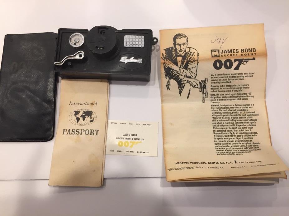 James Bond toy briefcase items 1965