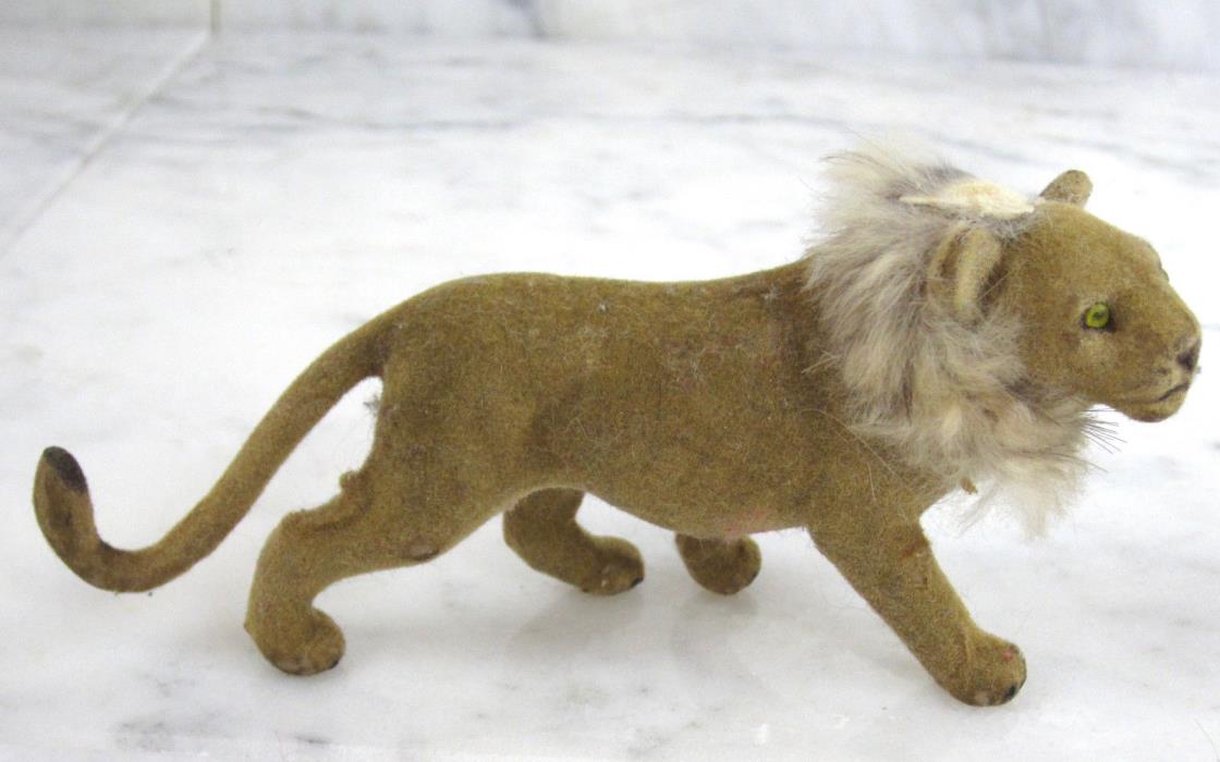 Vintage LION Wagner Handwork Kunstlerschutz Germany Flocked Animal Figure FAIR