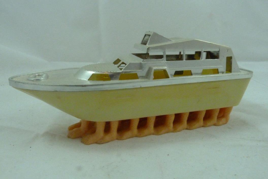 plastic toy boats