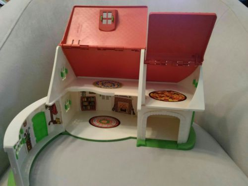 1973 Hasbro Weebles House and accessories