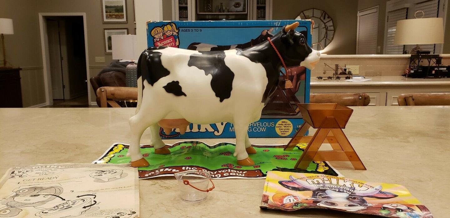 Vintage 1978 Kenner Discovery Milky The Marvelous Milking Cow w/Box & pail