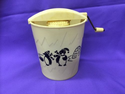 VINTAGE CHILDS ICE CREAM MAKER - WORCESTER TOY COMPANY
