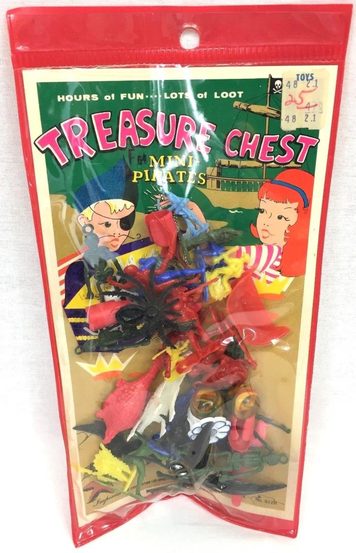 Vintage 1970 Imperial Treasure Chest Plastic Toy Trinket Figures Army Men Dinos