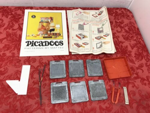 Vintage  Lot Thing-Maker Picadoos 1967 Mattel  6 Molds Plus More