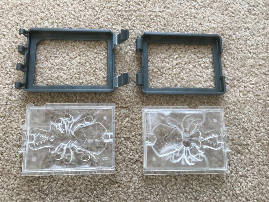 Creepy Crawler Jakks Pacific Mold and Frame 2010