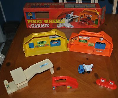 FIRST WHEELS GARAGE MATTEL ORIGINAL BOX COMPLETE VERY RARE ONLY 1 LISTED ON EBAY