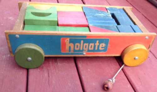 Vintage Antique HOLGATE ANNIVERSARY Children's Toy Wooden Wagon & 42 Blocks