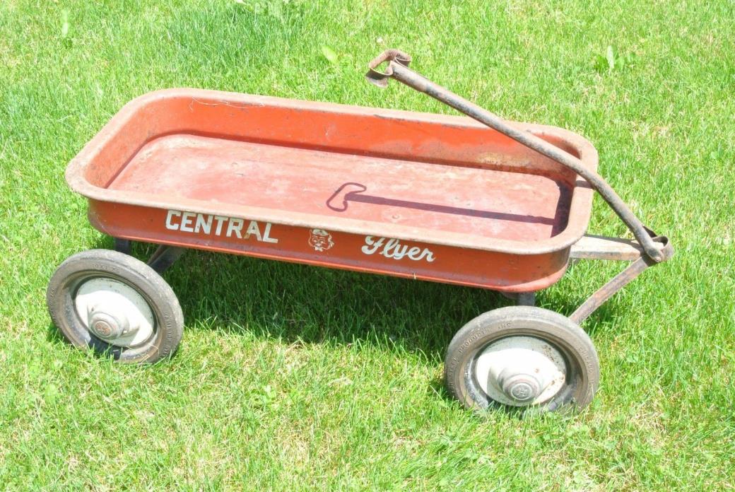 VINTAGE CENTRAL FLYER METAL PULL RED WAGON ANTIQUE ORIGINAL
