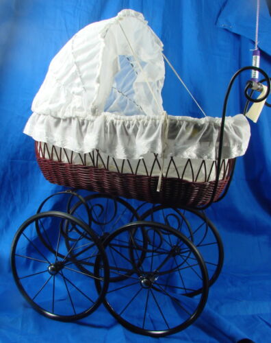 Wicker n Iron Toy Doll Baby Carriage Buggy w Beautiful White Lace Trimmed Liner