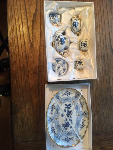 Vtg porcelain Blue Lotus And Butterfly CHILD'S MINATURE TEA SET 10 Pieces