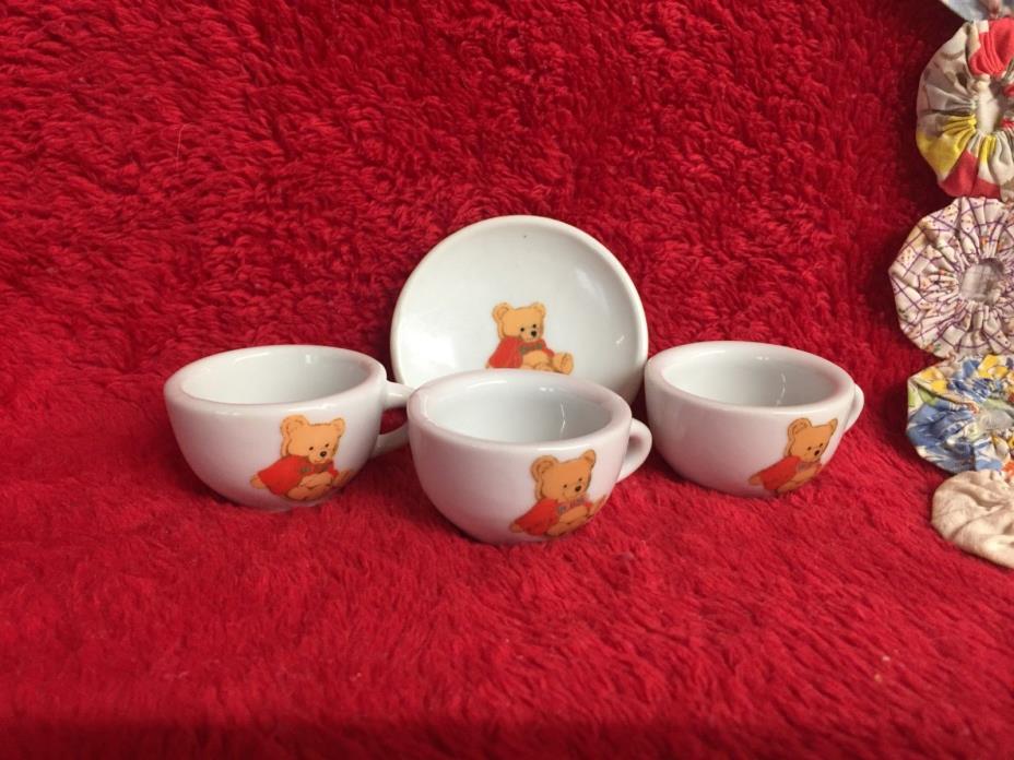 Vintage Teddy Bear 4 Piece Kid Tea Set Cups & Plate Cute Little Teddy