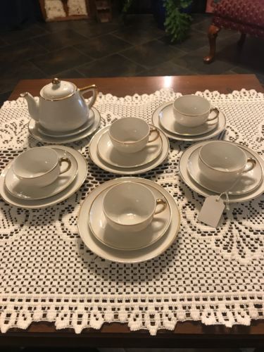 Vintage Child's 19 Piece Tea Set Meito China Made in Japan White with Gold Trim