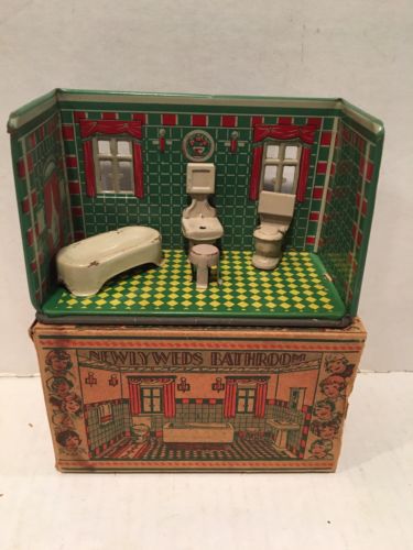 Vintage 1920's Toy Newlywed Bathroom Tin Litho Set. Louis Marx  w/ Original Box