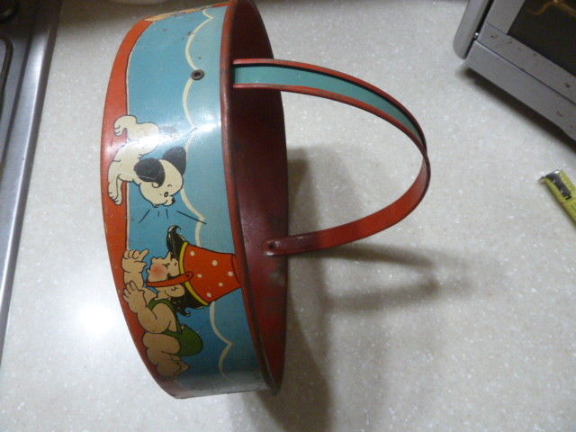 VINTAGE OHIO ART TIN LITHO SAND SIFTER--USED Beach Toy--ELAINE ENDS HILEMAN