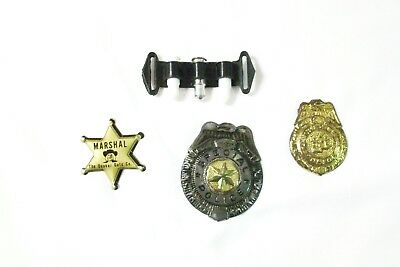 LOT OF VINTAGE TIN TOY POLICE BADGES, PREMIUM BADGE & TOY BULLETS