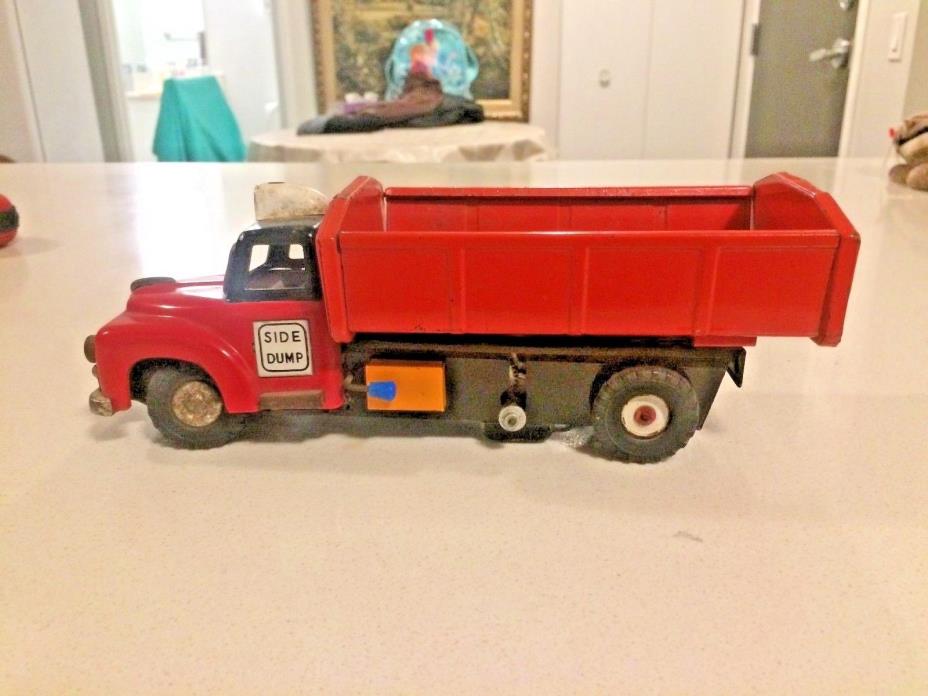 SUPER RARE VINTAGE LITHO TIN FRICTION TOY SIDE DUMP TRUCK japan