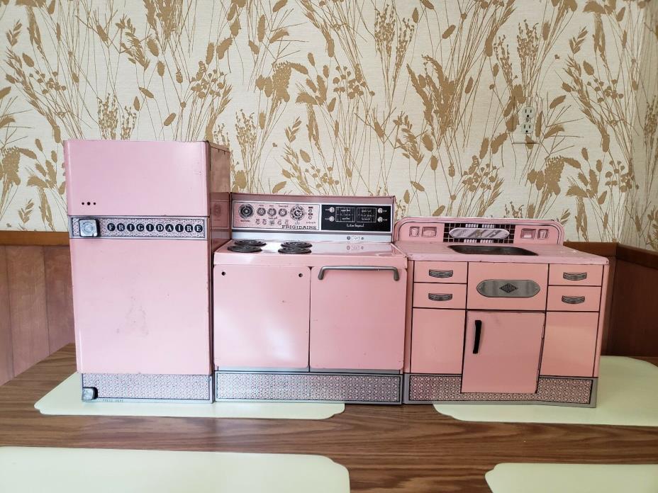 VINTAGE Wolverine  Kids Pink Metal Stove, Refrigerator, Sink  1956