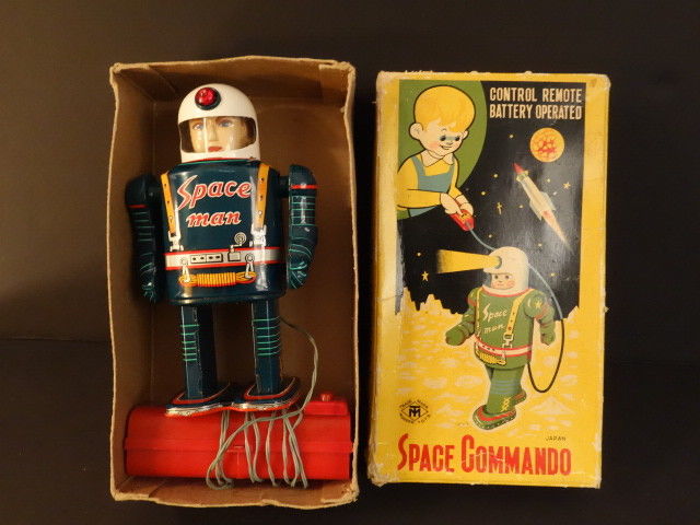 ALL ORIGINAL MASUDAYA SPACE COMMANDO ASTRONAUT ROBOT BATT OP 1960 + BOX JAPAN