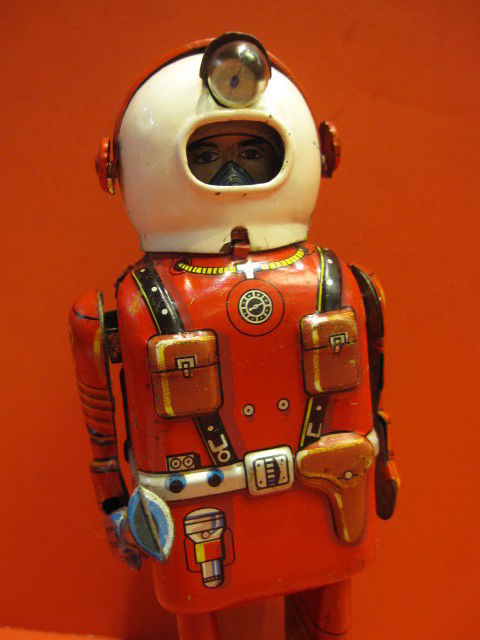 ALL ORIGINAL LINEMAR SPACEMAN PORTHOLE ROBOT ASTRONAUT 1955
