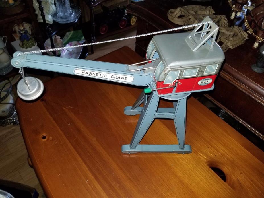 VINTAGE, FULLY WORKING, BANDAI 100% TIN MAGNETIC CRANE!