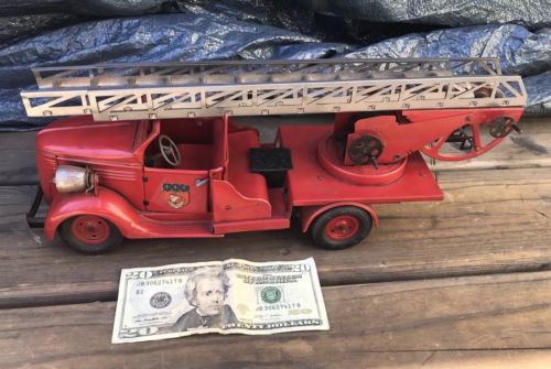 Antique Vintage Tin Clockwork Wind Up Toy Ladder Fire Truck 16 Inches Long