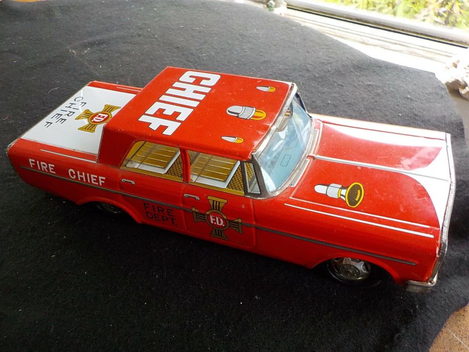 Vintage Fire Chief Fire Dept Car Tin Metal Friction made in Japan  14