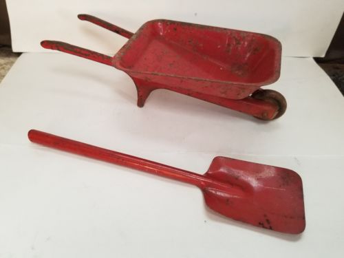 Marx Wyandotte Pressed Steel Toy Wheelbarrow & Shovel 1940'S Metal Wheel Red USA