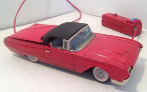 VTG RED 1960s CRAGSTAN REMOTE CONTROL FORD THUNDERBIRD Retractable Top toy car