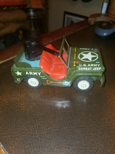 Vintage 1960s Tin U.S. Army Combat Jeep Toy