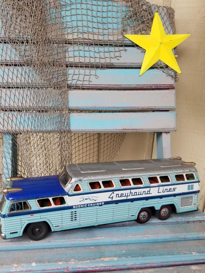 *Vintage 50's Greyhound Lines Scenic Cruiser 16