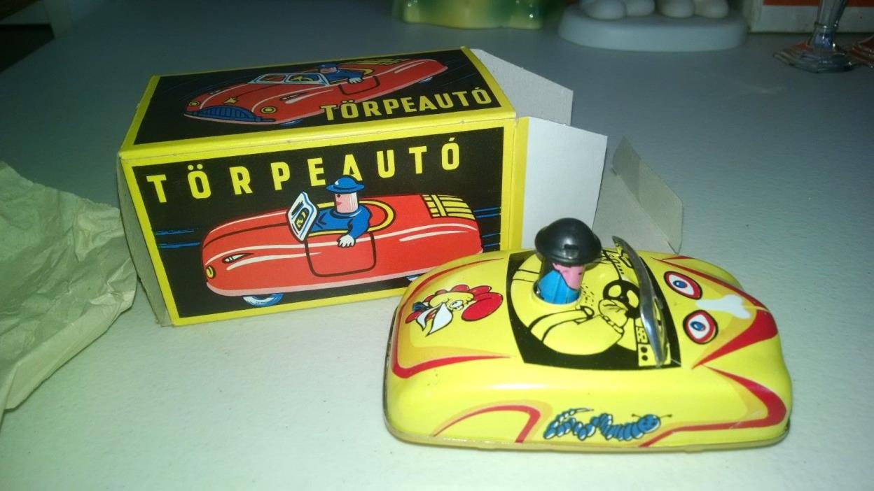 1993 TORPE AUTO TIN TOY MADE IN HUNGARY NEVER USED IN ORIGINAL BOX ESTATE~~